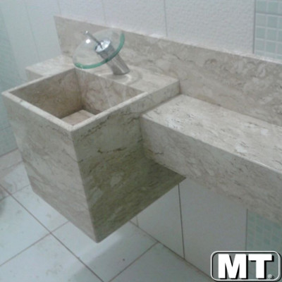 Lavatório em Travertino com Cuba Esculpida
