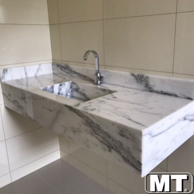 Lavatório em Branco Comum com Cuba esculpida