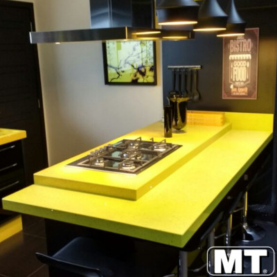 Cozinha em Amarelo Estelar