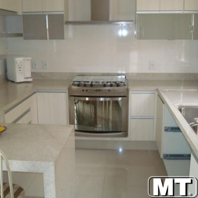 Cozinha em Branco Itaúnas